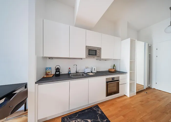 Διαμέρισμα Stylish Nest For 4